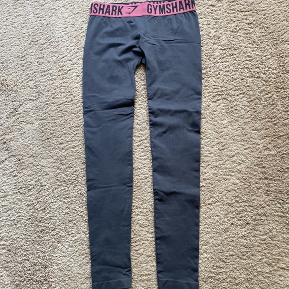 Women’s Gymshark Spandex Pants - Picture 2 of 6